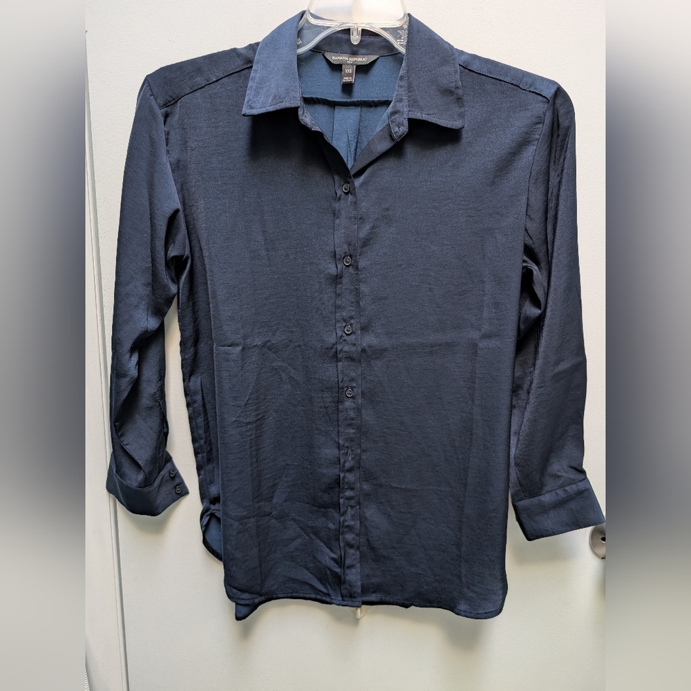 Banana Republic Factory Women's Dark Blue Button Down Shirt